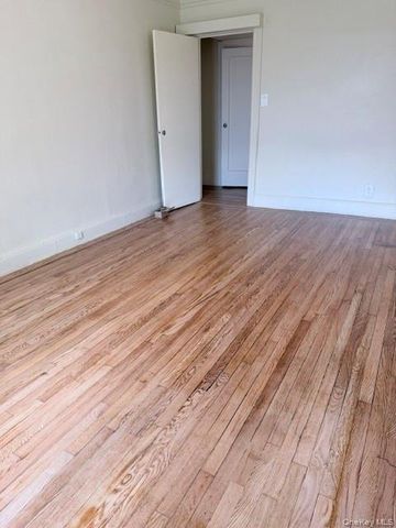 43-33 46 Street D9, Sunnyside, NY 11104