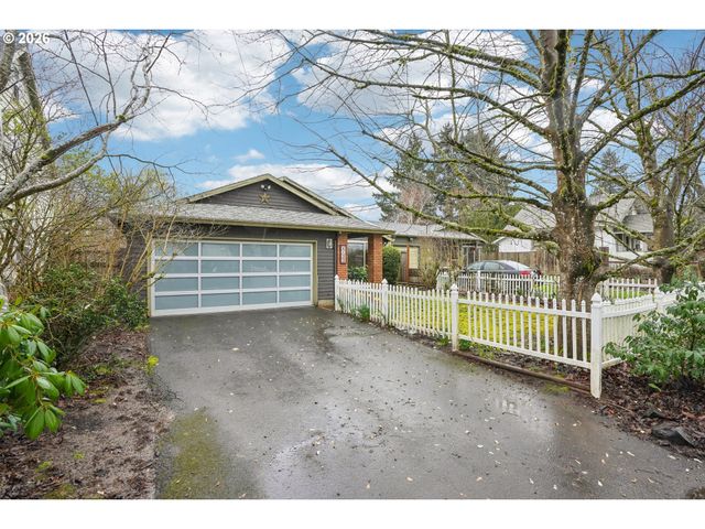 4133 Se TIBBETTS St, Portland, OR 97202