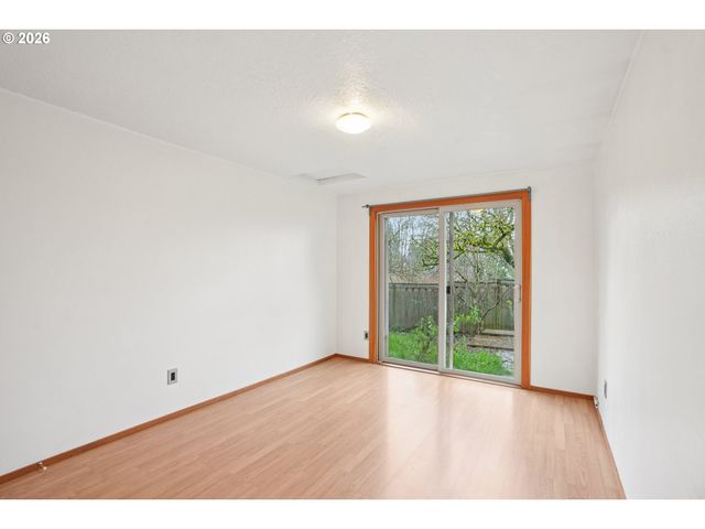 4133 Se TIBBETTS St, Portland, OR 97202