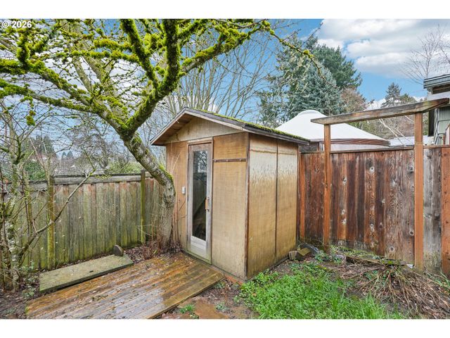 4133 Se TIBBETTS St, Portland, OR 97202