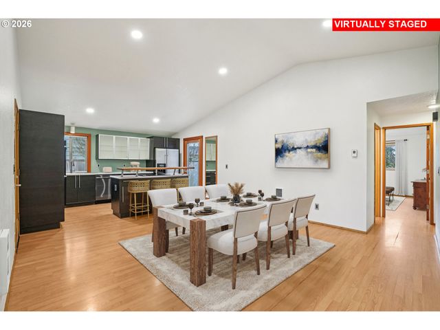 4133 Se TIBBETTS St, Portland, OR 97202