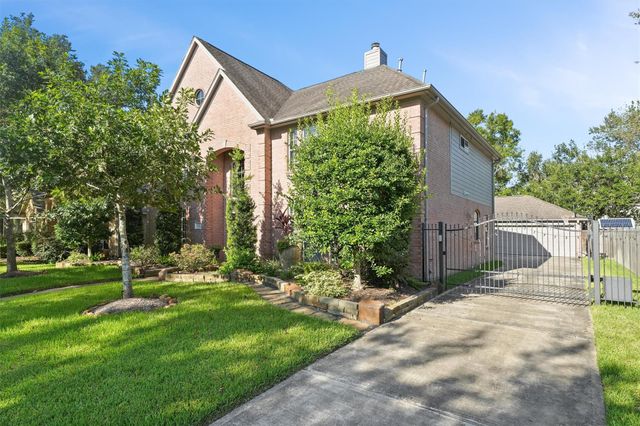 3006 Rothbury Drive, Pearland, TX 77584