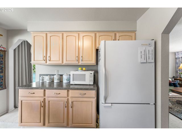 701 Ne FOOTHILLS Dr, Estacada, OR 97023