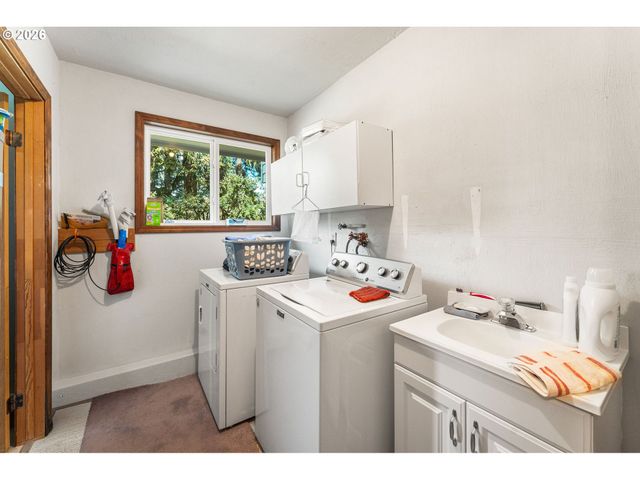 701 Ne FOOTHILLS Dr, Estacada, OR 97023