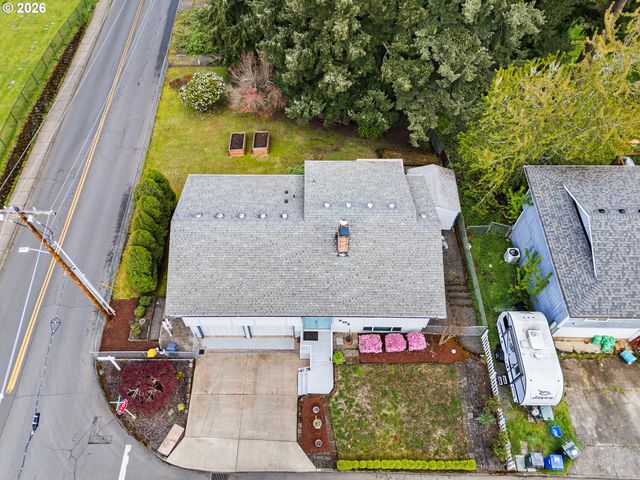 701 Ne FOOTHILLS Dr, Estacada, OR 97023
