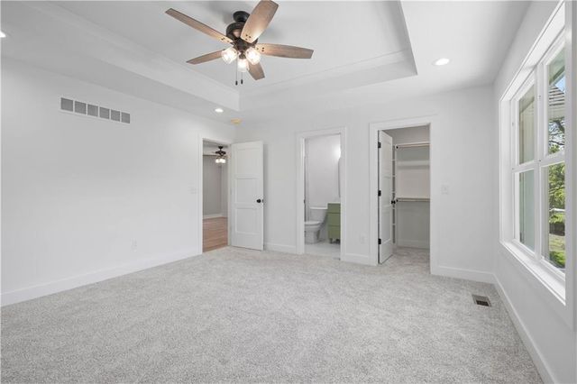 5037 Comanche Lane, Mclouth, KS 66054