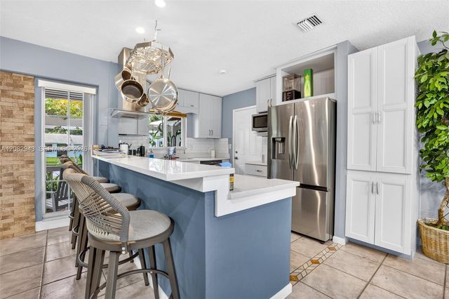2100 SW 23rd Terrace, Fort Lauderdale, FL 33312