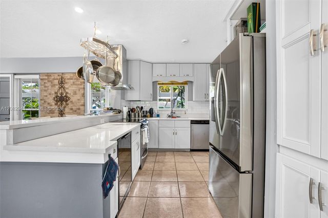 2100 SW 23rd Terrace, Fort Lauderdale, FL 33312