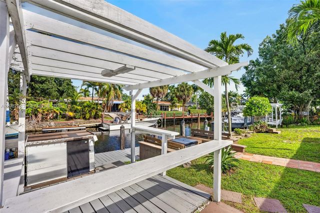 2100 SW 23rd Terrace, Fort Lauderdale, FL 33312