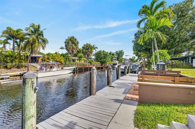 2100 SW 23rd Terrace, Fort Lauderdale, FL 33312