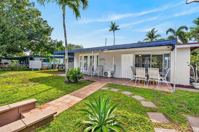 2100 SW 23rd Terrace, Fort Lauderdale, FL 33312