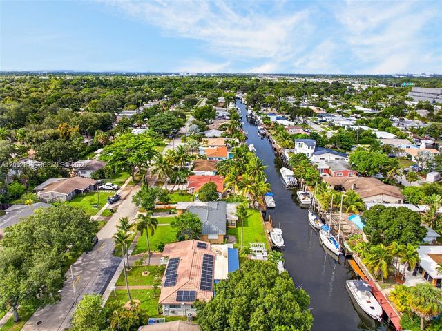 2100 SW 23rd Terrace, Fort Lauderdale, FL 33312