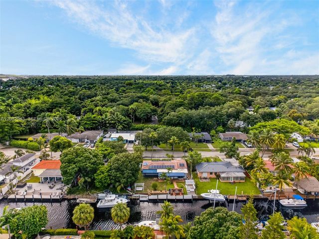 2100 SW 23rd Terrace, Fort Lauderdale, FL 33312