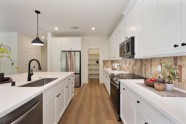 1000 Utah Dr, Placerville, CA 95667