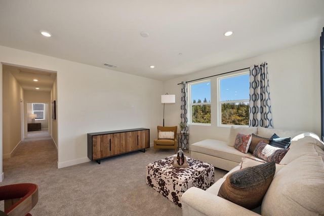 1000 Utah Dr, Placerville, CA 95667