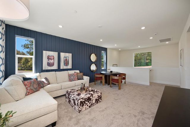 1000 Utah Dr, Placerville, CA 95667