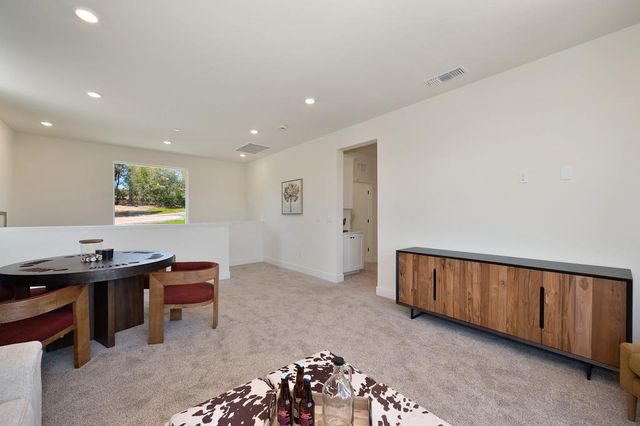 1000 Utah Dr, Placerville, CA 95667