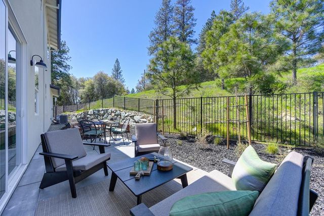 1000 Utah Dr, Placerville, CA 95667