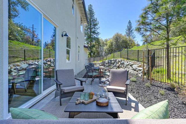 1000 Utah Dr, Placerville, CA 95667