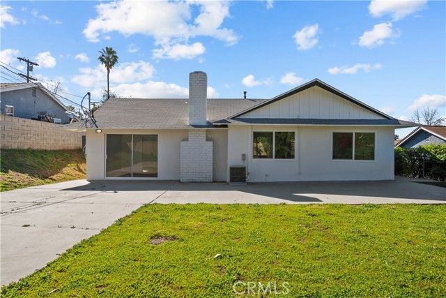 11010 Borden, Pacoima (los Angeles), CA 91331