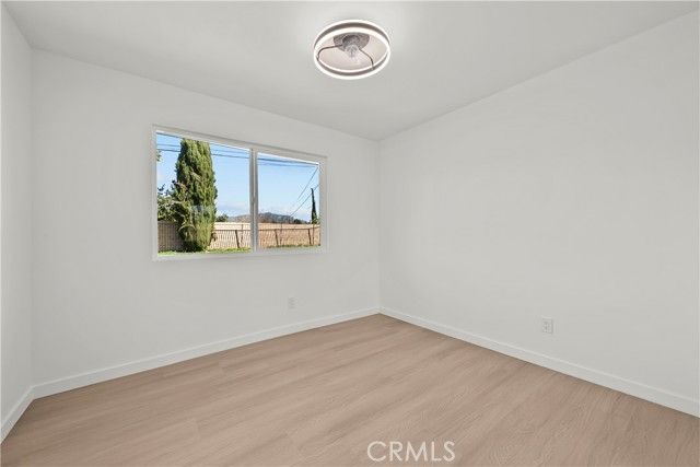 11010 Borden, Pacoima (los Angeles), CA 91331