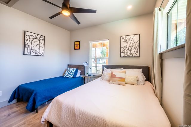 1123 S Olive, San Antonio, TX 78210