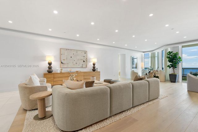 17875 Collins Avenue PH5002, Sunny Isles Beach, FL 33160