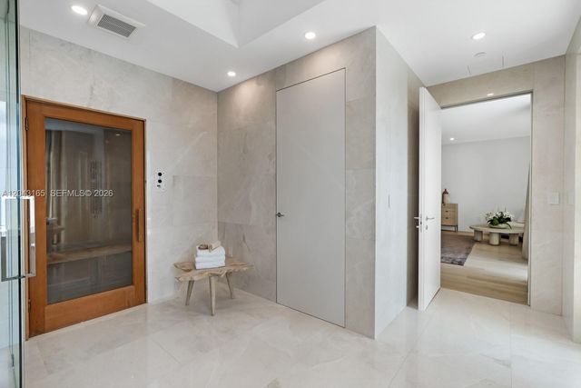 17875 Collins Avenue PH5002, Sunny Isles Beach, FL 33160