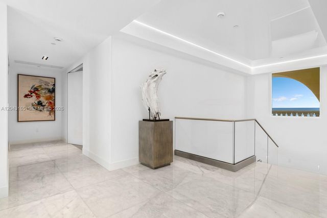 17875 Collins Avenue PH5002, Sunny Isles Beach, FL 33160