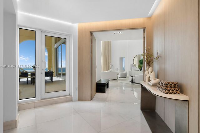 17875 Collins Avenue PH5002, Sunny Isles Beach, FL 33160