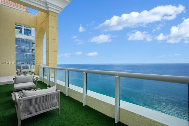 17875 Collins Avenue PH5002, Sunny Isles Beach, FL 33160