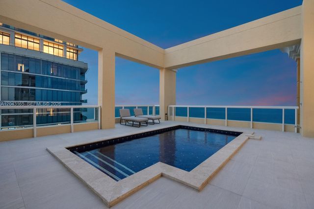 17875 Collins Avenue PH5002, Sunny Isles Beach, FL 33160
