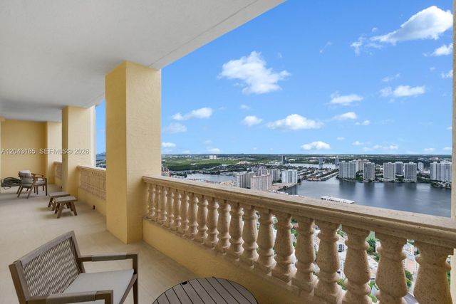 17875 Collins Avenue PH5002, Sunny Isles Beach, FL 33160