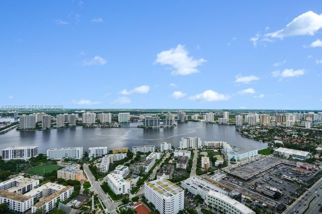 17875 Collins Avenue PH5002, Sunny Isles Beach, FL 33160