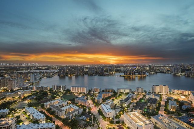 17875 Collins Avenue PH5002, Sunny Isles Beach, FL 33160