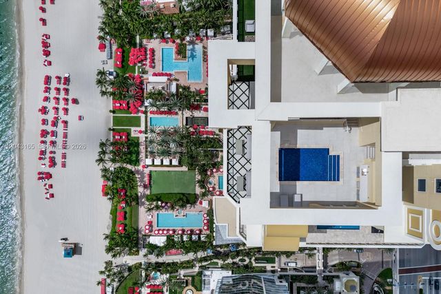 17875 Collins Avenue PH5002, Sunny Isles Beach, FL 33160