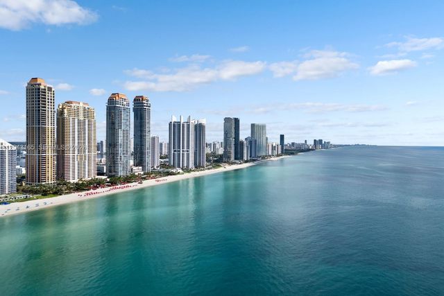 17875 Collins Avenue PH5002, Sunny Isles Beach, FL 33160