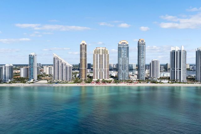 17875 Collins Avenue PH5002, Sunny Isles Beach, FL 33160