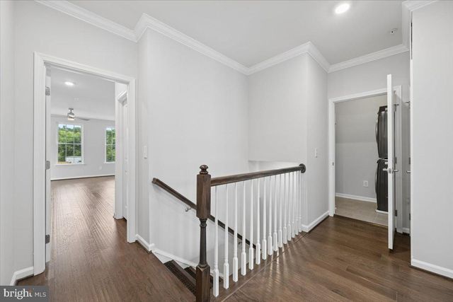 200 MURDOCH SQ SE, Leesburg, VA 20175