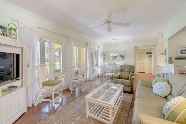 5025 Harmony Circle 203, Vero Beach, FL 32967
