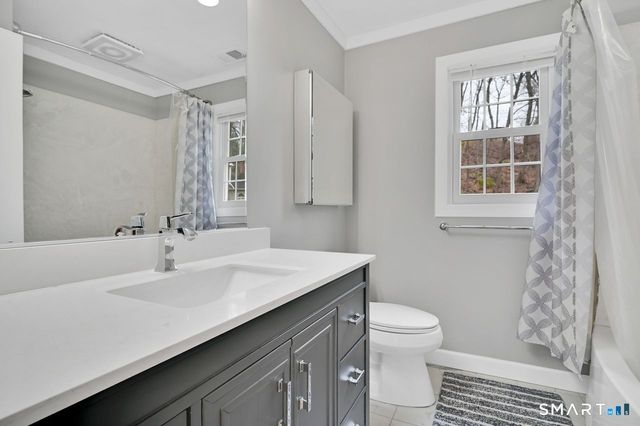 104 Old Farms Road, Glastonbury, CT 06073