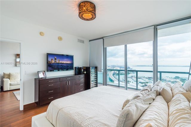 888 Biscayne Blvd 3506, Miami, FL 33132