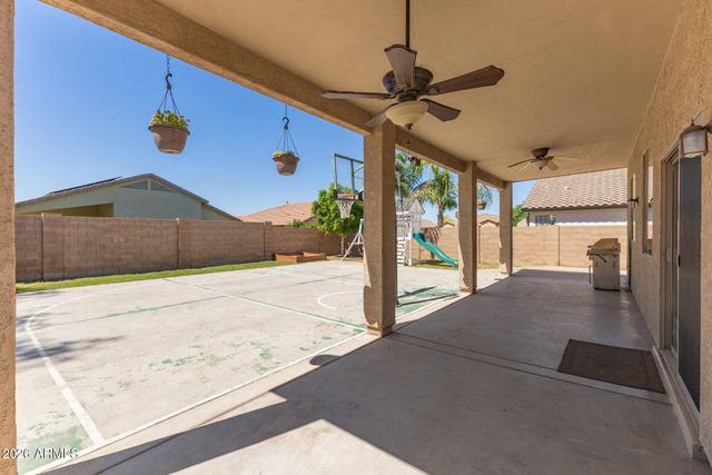 673 W HEREFORD Drive, San Tan Valley, AZ 85143