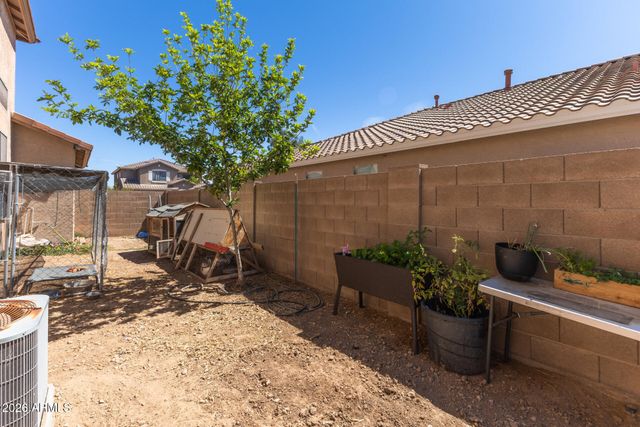 673 W HEREFORD Drive, San Tan Valley, AZ 85143
