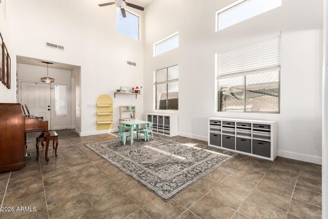 673 W HEREFORD Drive, San Tan Valley, AZ 85143