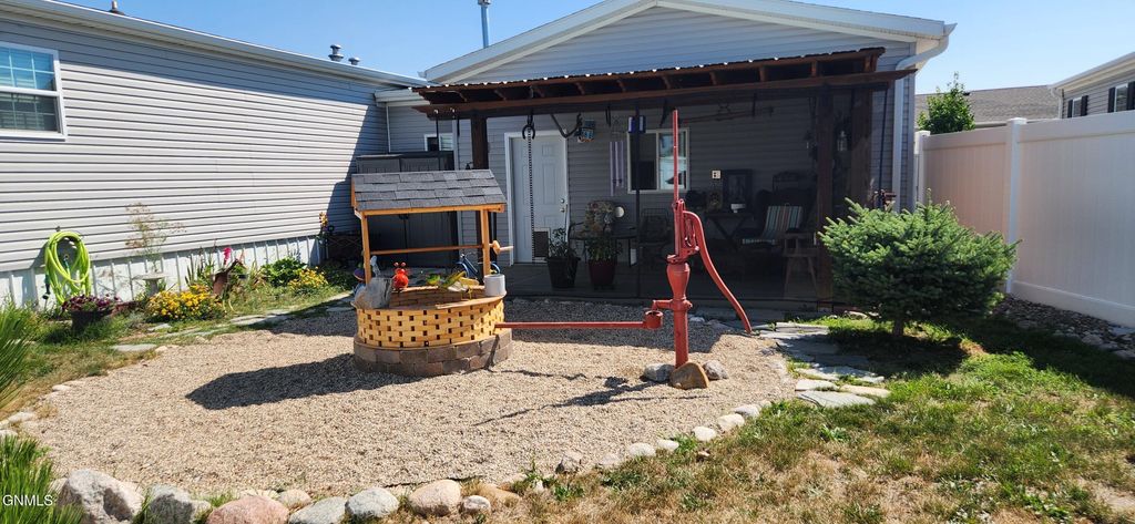113 Partridge Lane SE, Mandan, ND 58554 photo 3