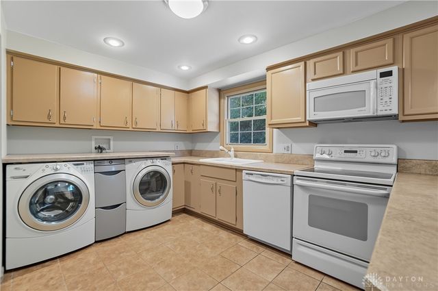 2658 Tompkins Drive, Beavercreek, OH 45430