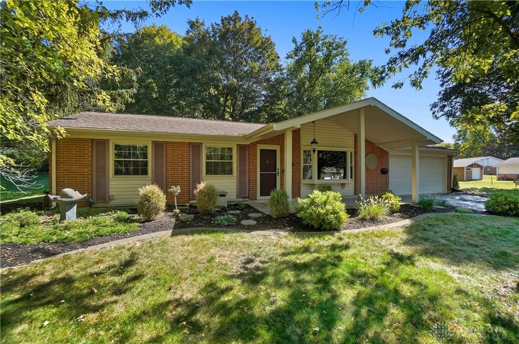 2658 Tompkins Drive, Beavercreek, OH 45430