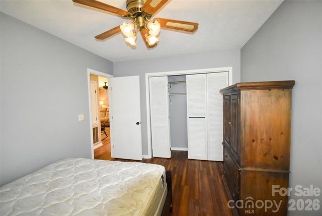 14 N Willow Wood Trail, Hendersonville, NC 28739