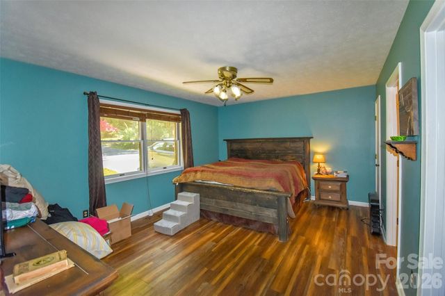 14 N Willow Wood Trail, Hendersonville, NC 28739